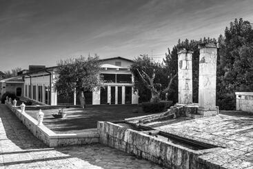 هتل Relais Masseria Serritella