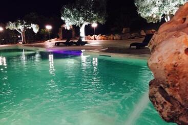 هتل Relais Masseria Serritella