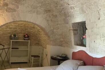 هتل Relais Masseria Serritella