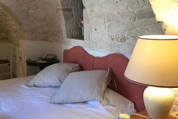 هتل Relais Masseria Serritella