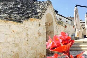 هتل Relais Masseria Serritella