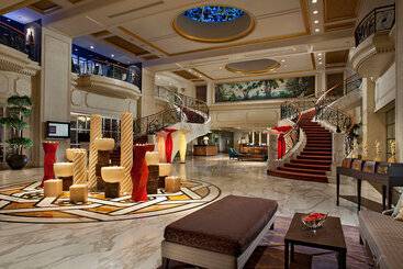 هتل Royal Plaza On Scotts