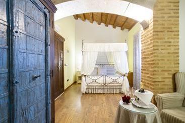 هتل روستایی Ibersol La Casona de Andrea