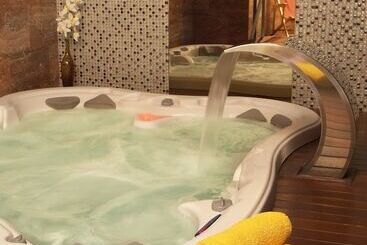 هتل Spa Cap De Creus