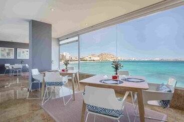 هتل Suites Del Mar By Melia