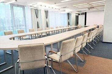 هتل Victoria & Business Centre Minsk