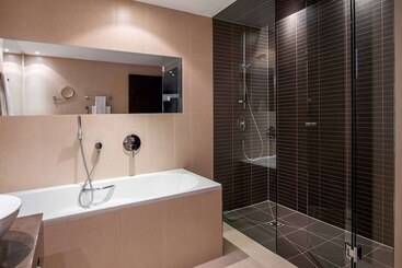 هتل Vienna House By Wyndham Andel S Cracow
