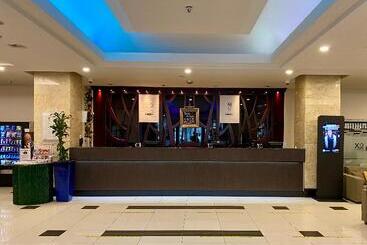 Xo Hotels Blue Tower