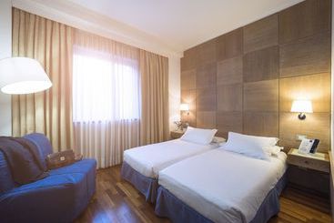 هتل Ih S Firenze Business