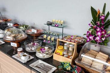 Kudo Hotel & Beach Club