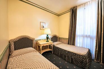 اقامتگاه Db Villas Le Ville Del Lido Resort