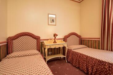 اقامتگاه Db Villas Le Ville Del Lido Resort