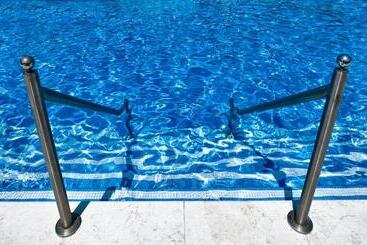 اقامتگاه Db Villas Le Ville Del Lido Resort