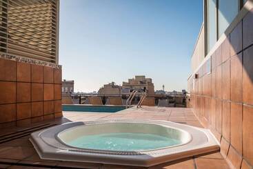 Sunotel Central