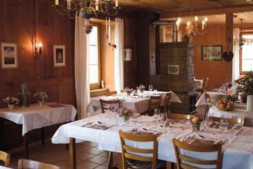 هتل Hôtel De La Chaux D Abel