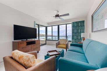 استراحتگاه Hilton Vacation Club Royal Palm St. Maarten