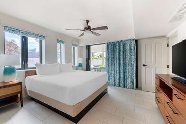 استراحتگاه Hilton Vacation Club Royal Palm St. Maarten