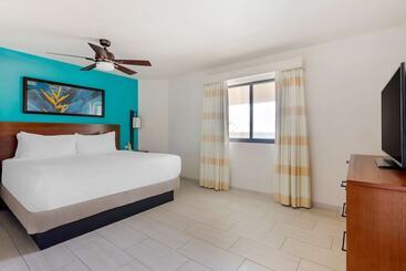 استراحتگاه Hilton Vacation Club Royal Palm St. Maarten