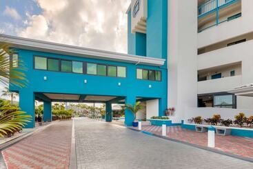 استراحتگاه Hilton Vacation Club Royal Palm St. Maarten