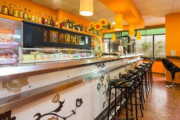Hostal Sol Y Miel