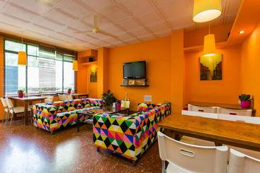 Hostal Sol Y Miel