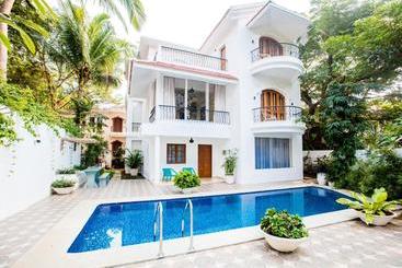 호텔 Aguada Anchorage   The Villa Resort, Candolim