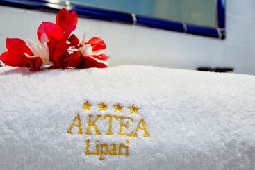 هتل Aktea