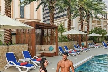 酒店 Arabian Park Dubai, An Edge By Rotana