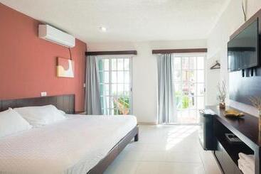 هتل & Beach Club Ojo De Agua