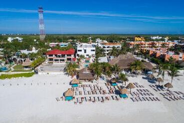 هتل & Beach Club Ojo De Agua