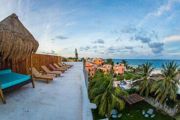 هتل & Beach Club Ojo De Agua