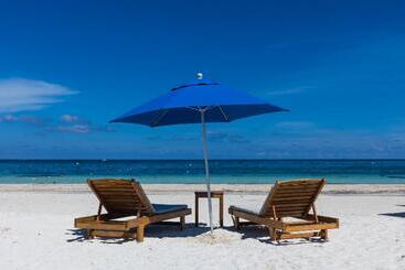 هتل & Beach Club Ojo De Agua