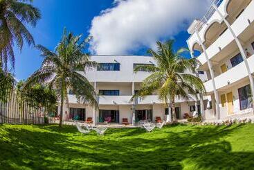 هتل & Beach Club Ojo De Agua