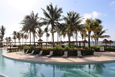 هتل Bluebay Grand Esmeralda - All Inclusive