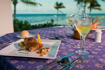 هتل Bluebay Grand Esmeralda - All Inclusive