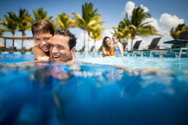 هتل Bluebay Grand Esmeralda - All Inclusive