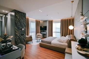 هتل Butrinti & Spa