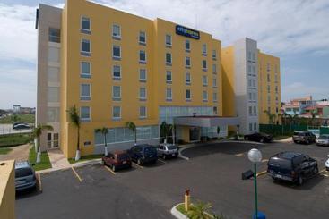 هتل City Express Coatzacoalcos
