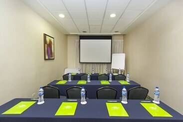 فندق Courtyard Monterrey San Jeronimo