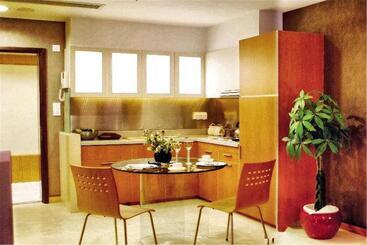 هتل Dalian Asia Pacific Service Apartment
