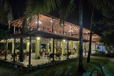 هتل Mercure Goa Devaaya Resort