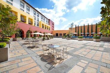 هتل Grand Fiesta Americana Queretaro