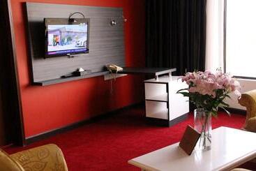 هتل Grand Riverview