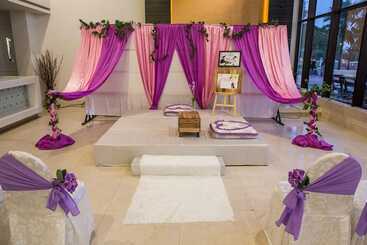 هتل Grand Riverview