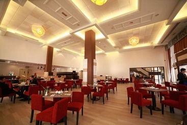 هتل Grand Riverview