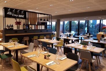 هتل Holiday Inn Bordeaux Sud   Pessac, An Ihg