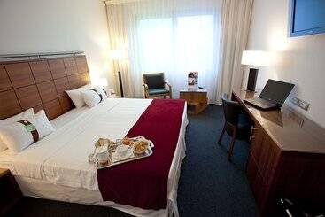 هتل Holiday Inn Bordeaux Sud   Pessac, An Ihg