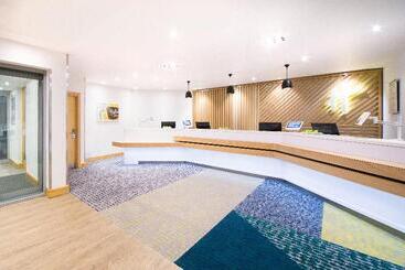 هتل Holiday Inn London   Gatwick Airport, An Ihg