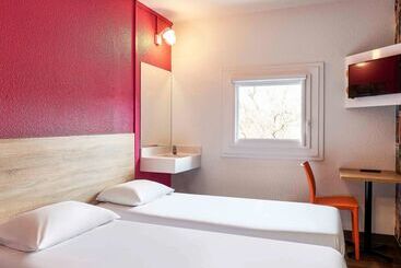 هتل Hôtel F1 Strasbourg Sud La Vigie