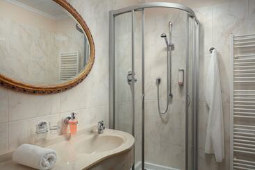 Humboldt Park Hotel & Spa